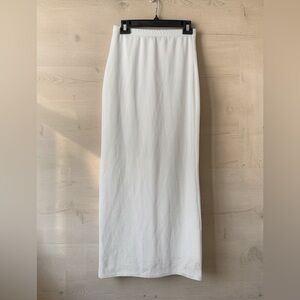 PrettyLittleThing White Ribbed Straight Maxi Skirt